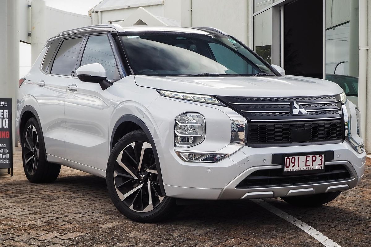 2022 Mitsubishi Outlander Exceed ZM