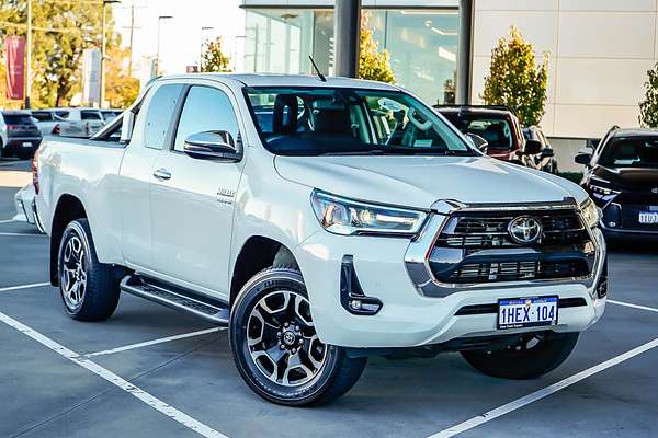 2020 Toyota Hilux SR5 GUN126R 4X4