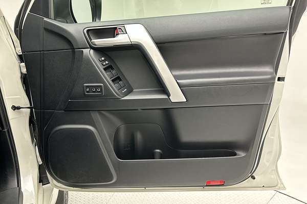 2018 Toyota Landcruiser Prado Kakadu GDJ150R thumb-18