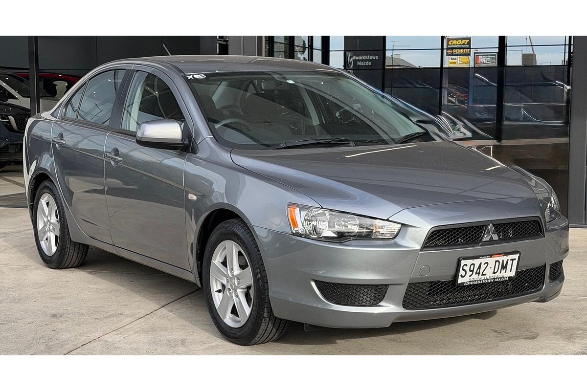 2014 Mitsubishi Lancer ES CJ