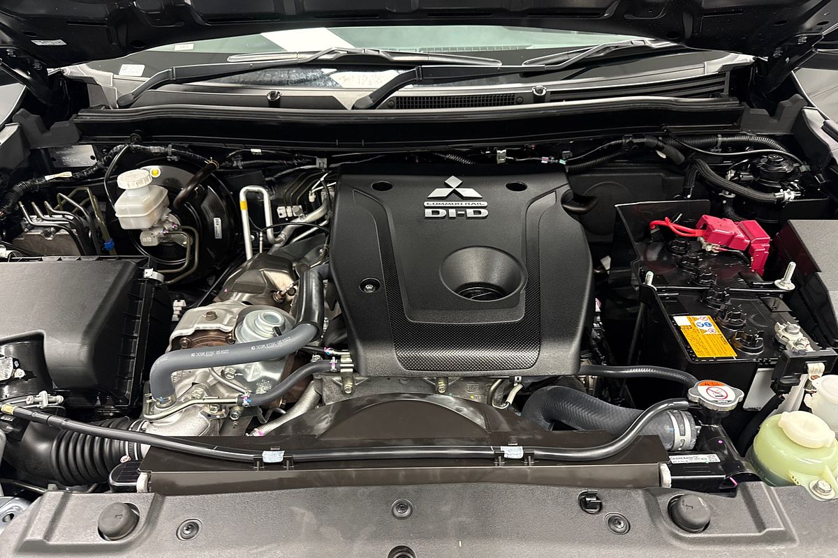 2022 Mitsubishi Pajero Sport Exceed QF