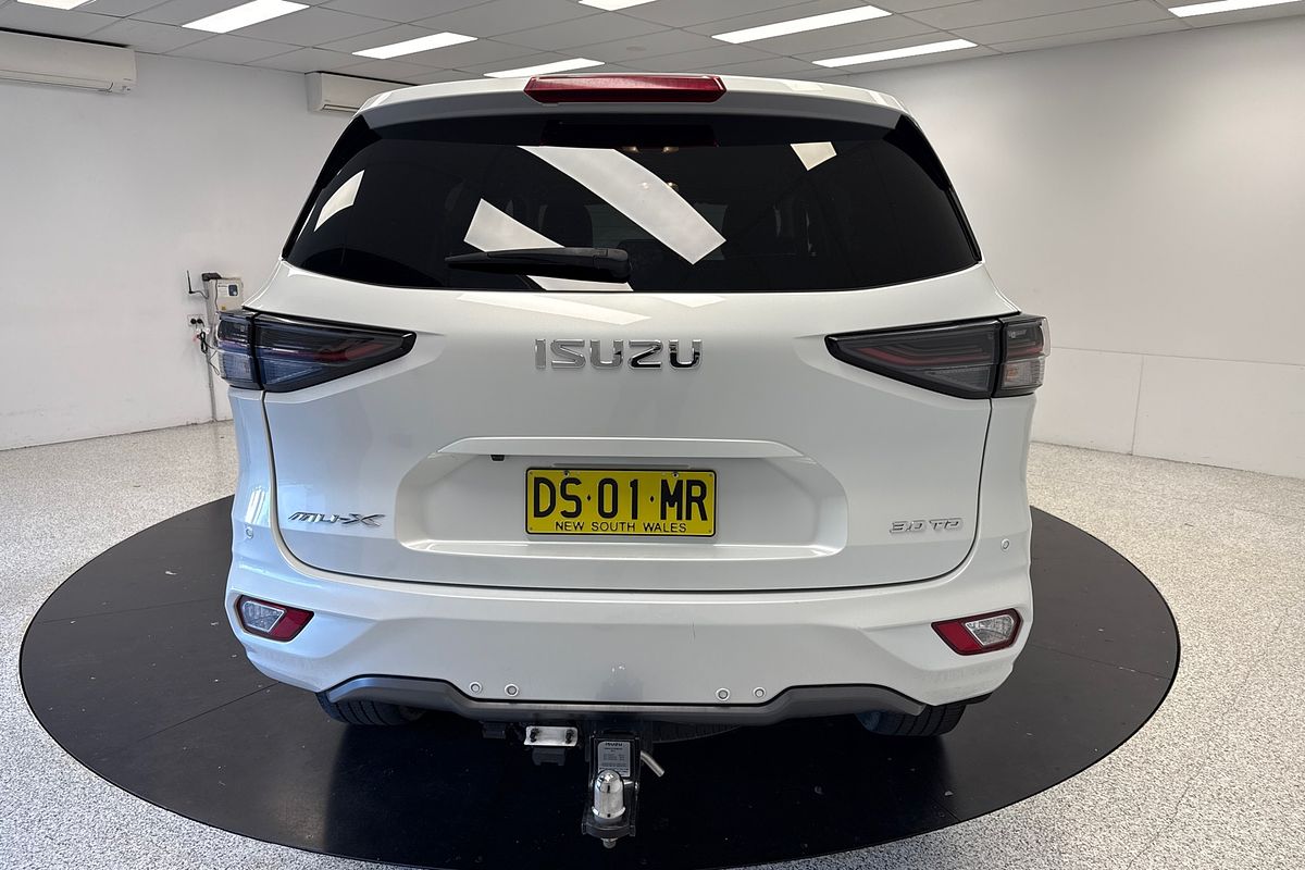 2022 Isuzu MU