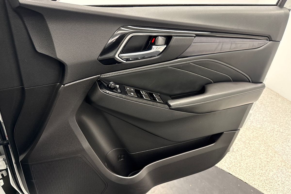 2022 Isuzu MU