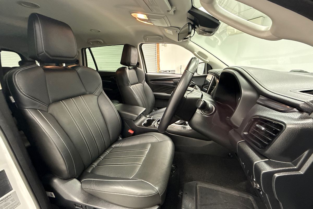 2022 Isuzu MU