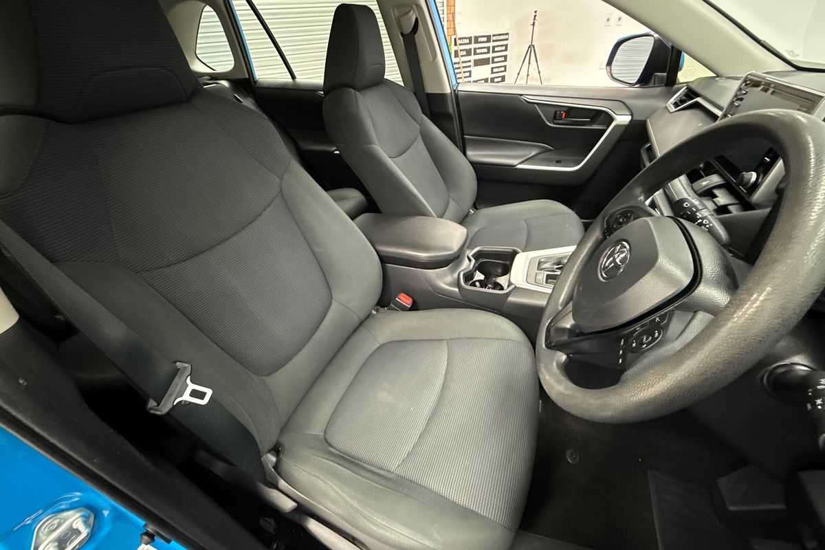 2019 Toyota RAV4 GX AXAH52R