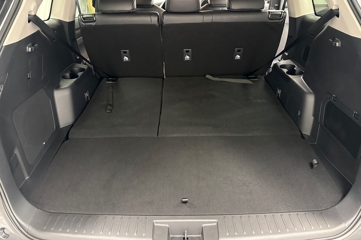 2025 Toyota Kluger Grande AXUH78R