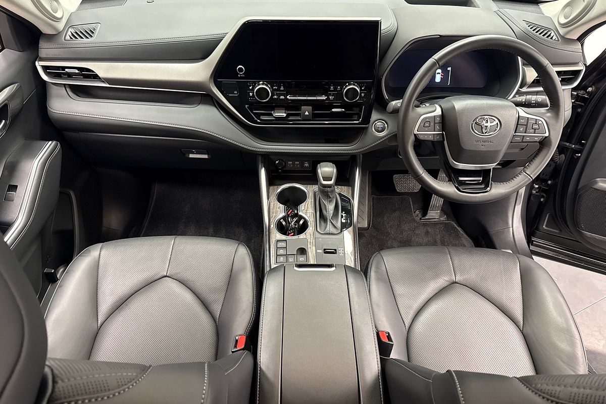 2025 Toyota Kluger Grande AXUH78R