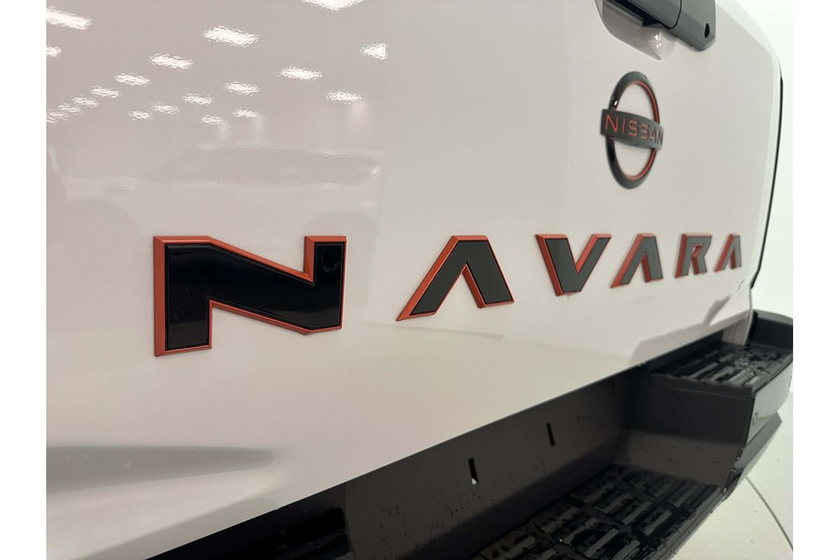 Nissan NAVARA 4X4 2.4 DSL AUTO DC P4X