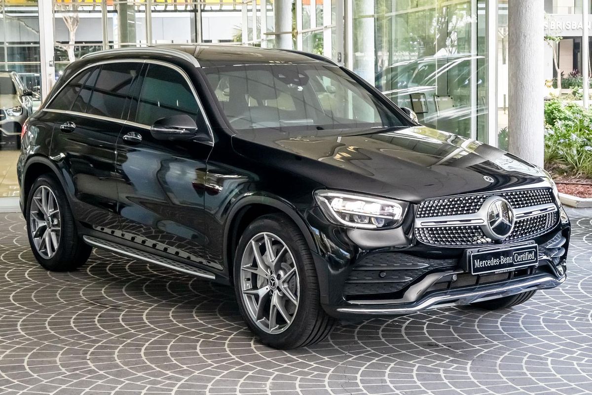 X253 802MY GLC300 WAG 5dr 9G 9 sp 2.0T