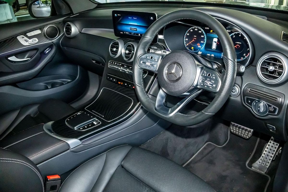 X253 802MY GLC300 WAG 5dr 9G 9 sp 2.0T