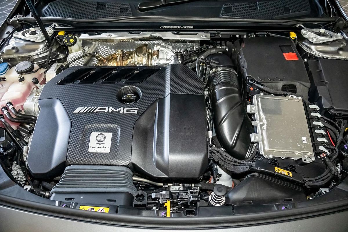 C118 803+053MY CLA45 AMG S CPE SSD 8sp 2.0T