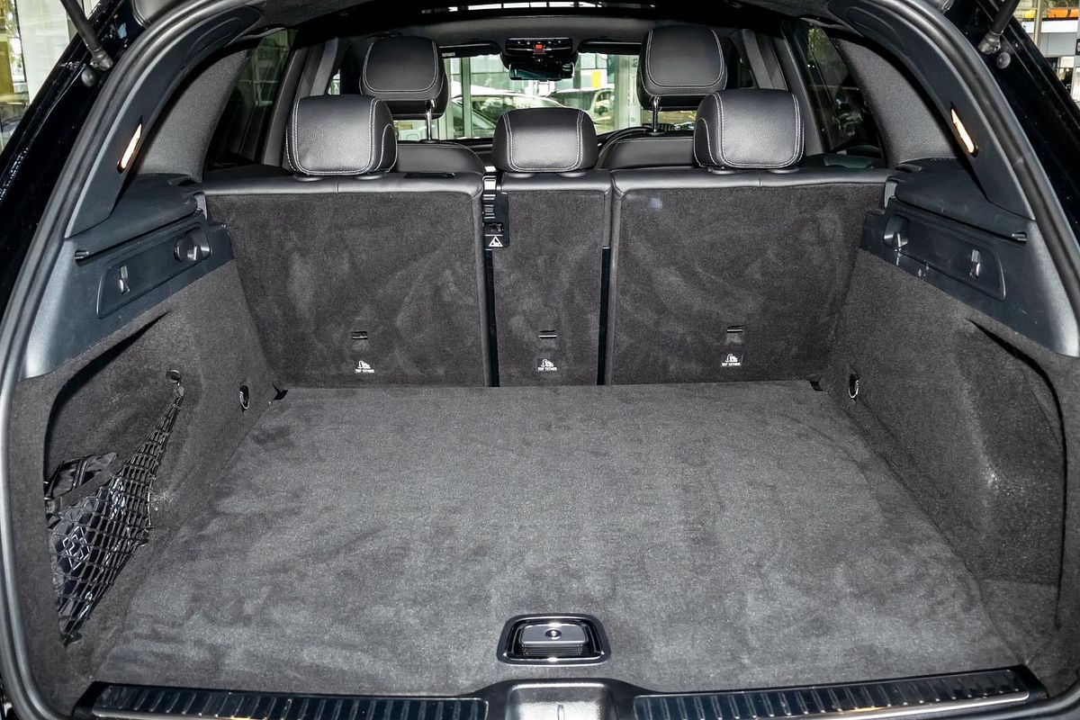 X253 802MY GLC300 WAG 5dr 9G 9 sp 2.0T