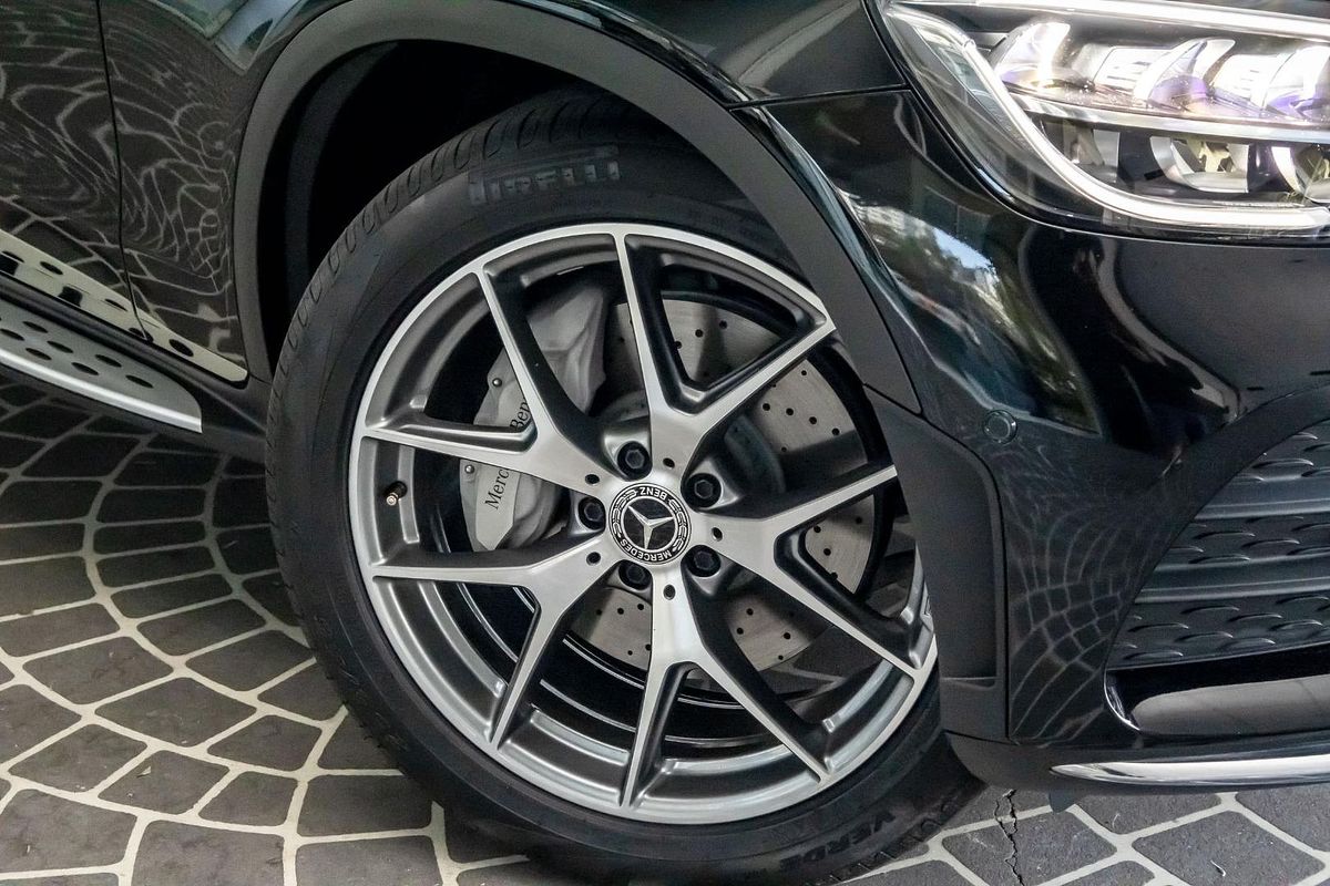 X253 802MY GLC300 WAG 5dr 9G 9 sp 2.0T