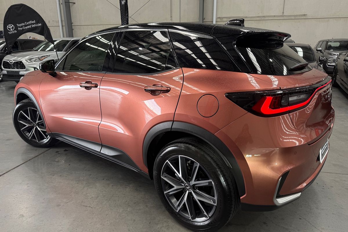 2024 Lexus LBX Luxury MAYH10R