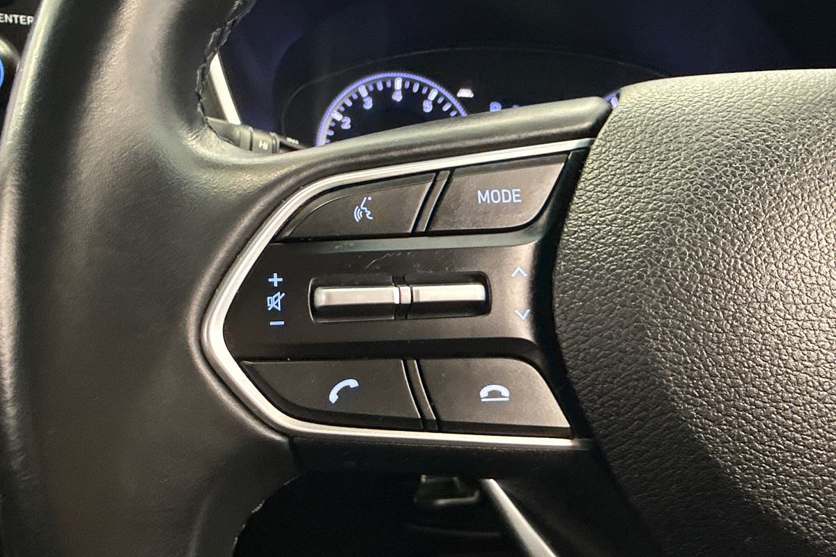 2019 Hyundai Santa Fe Active TM.2