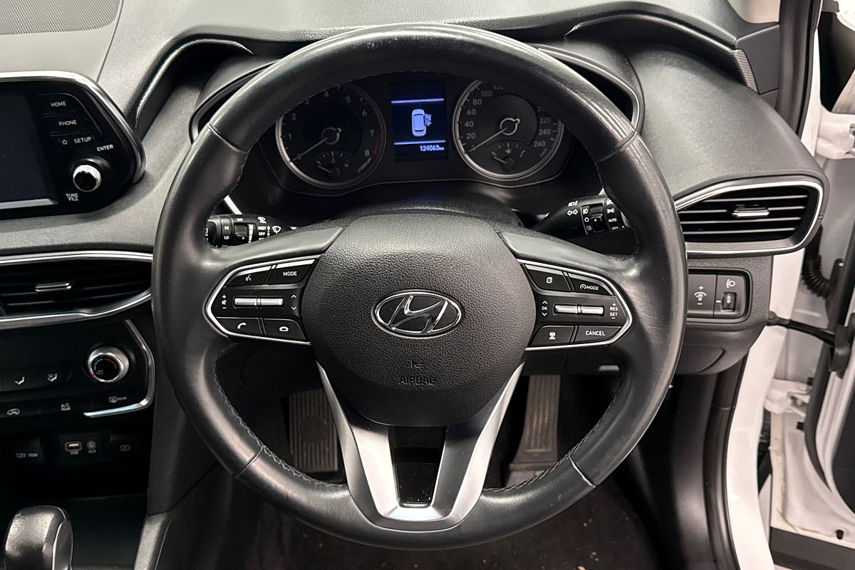 2019 Hyundai Santa Fe Active TM.2