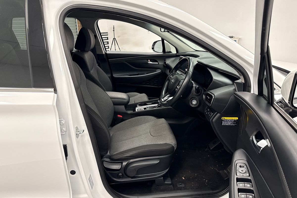 2019 Hyundai Santa Fe Active TM.2