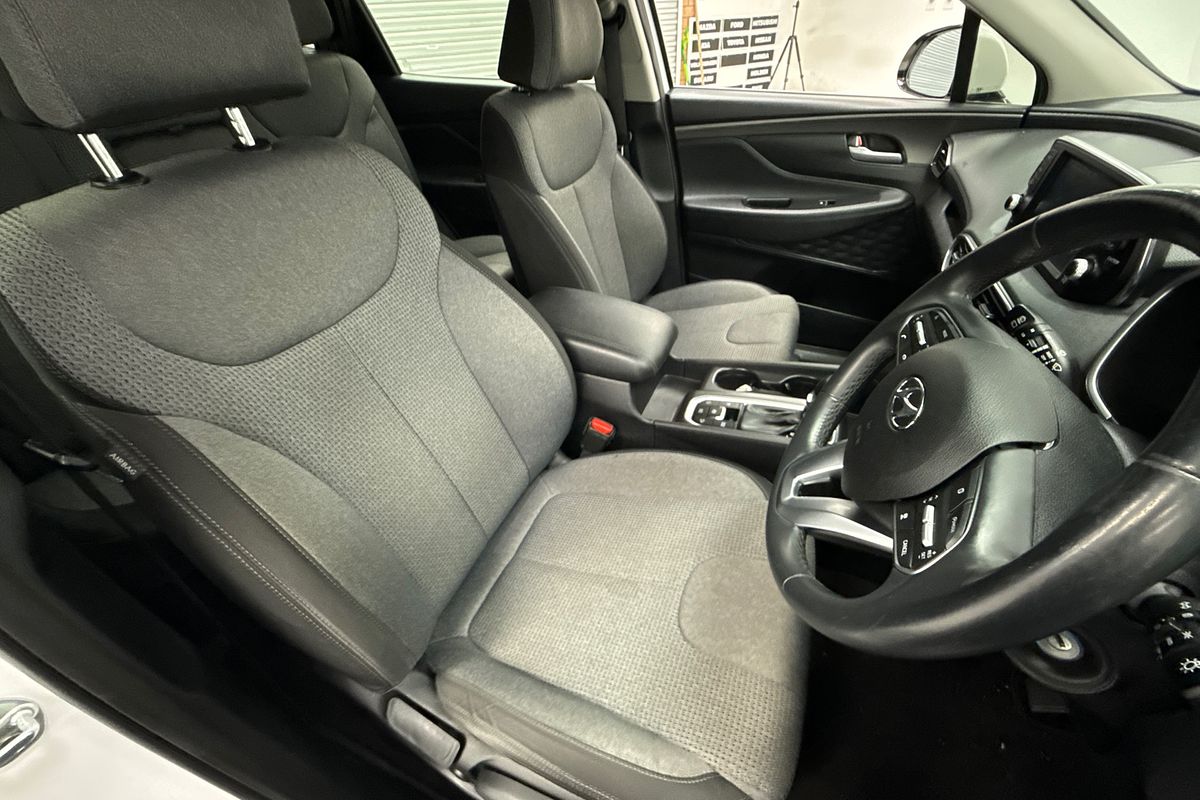 2019 Hyundai Santa Fe Active TM.2