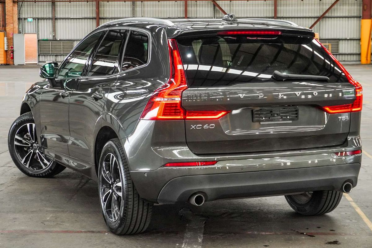 2019 Volvo XC60 T5 Momentum