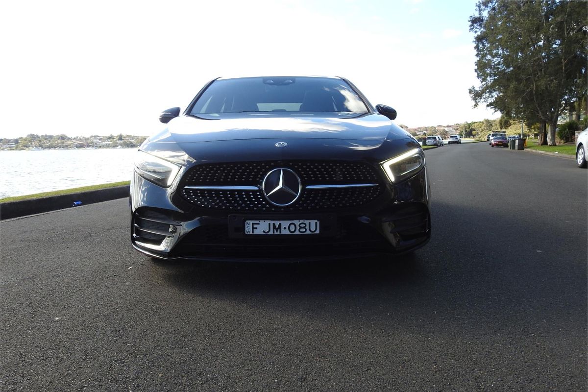 2018 Mercedes-Benz 200 177
