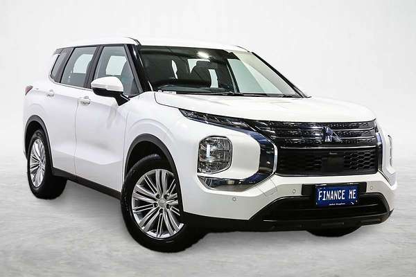 2024 Mitsubishi Outlander ES ZM