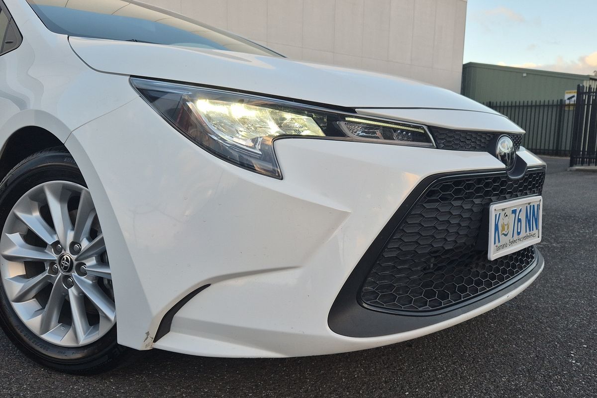 Corolla Sedan Ascent Sport 2.0L Petrol Auto CVT 4390560 002