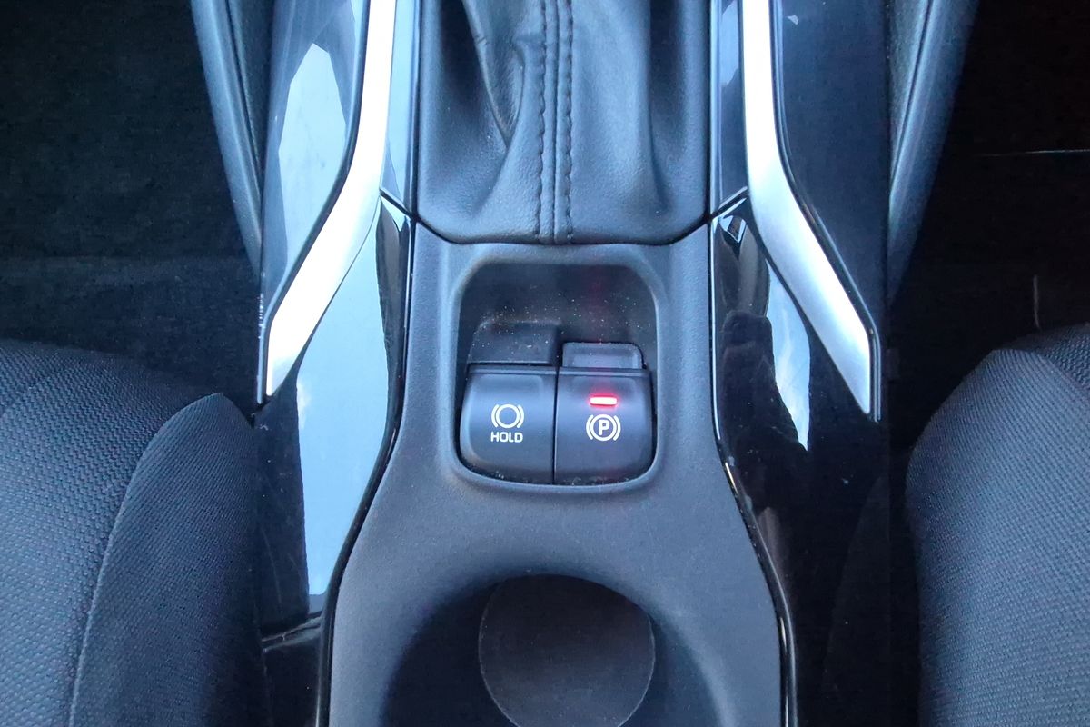 Corolla Sedan Ascent Sport 2.0L Petrol Auto CVT 4390560 002