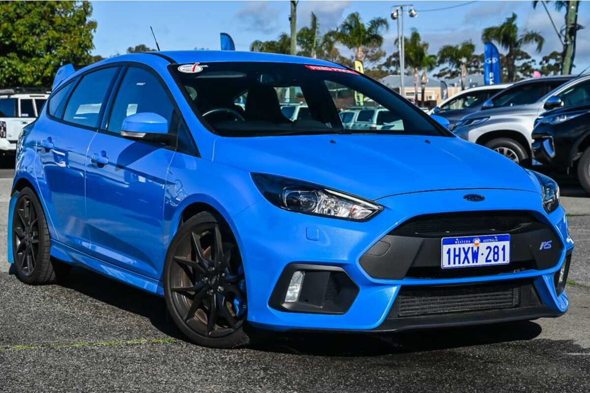 sold-2016-ford-focus-rs-in-blue-used-hatch-maddington-wa