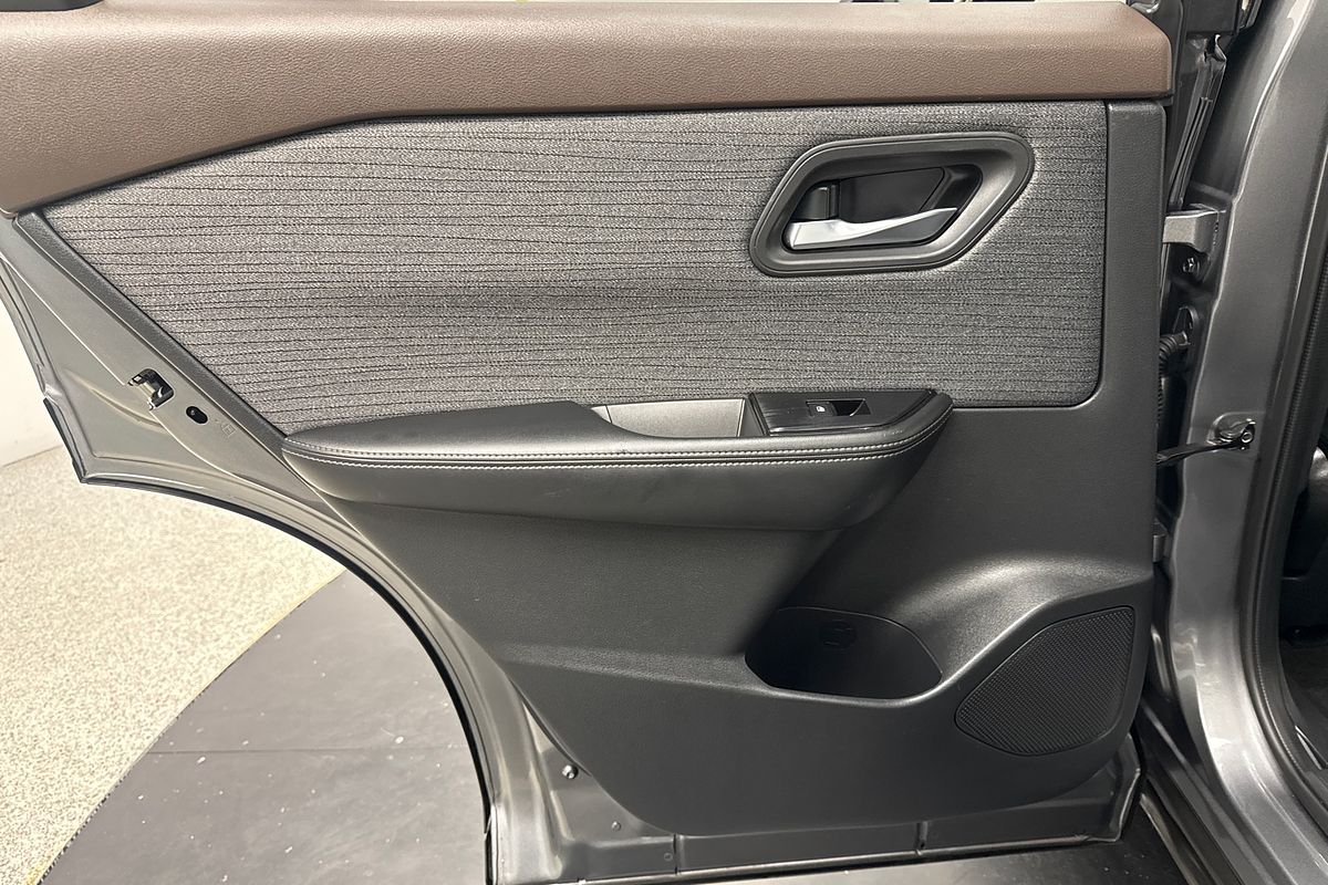 2023 Nissan X-TRAIL ST T33