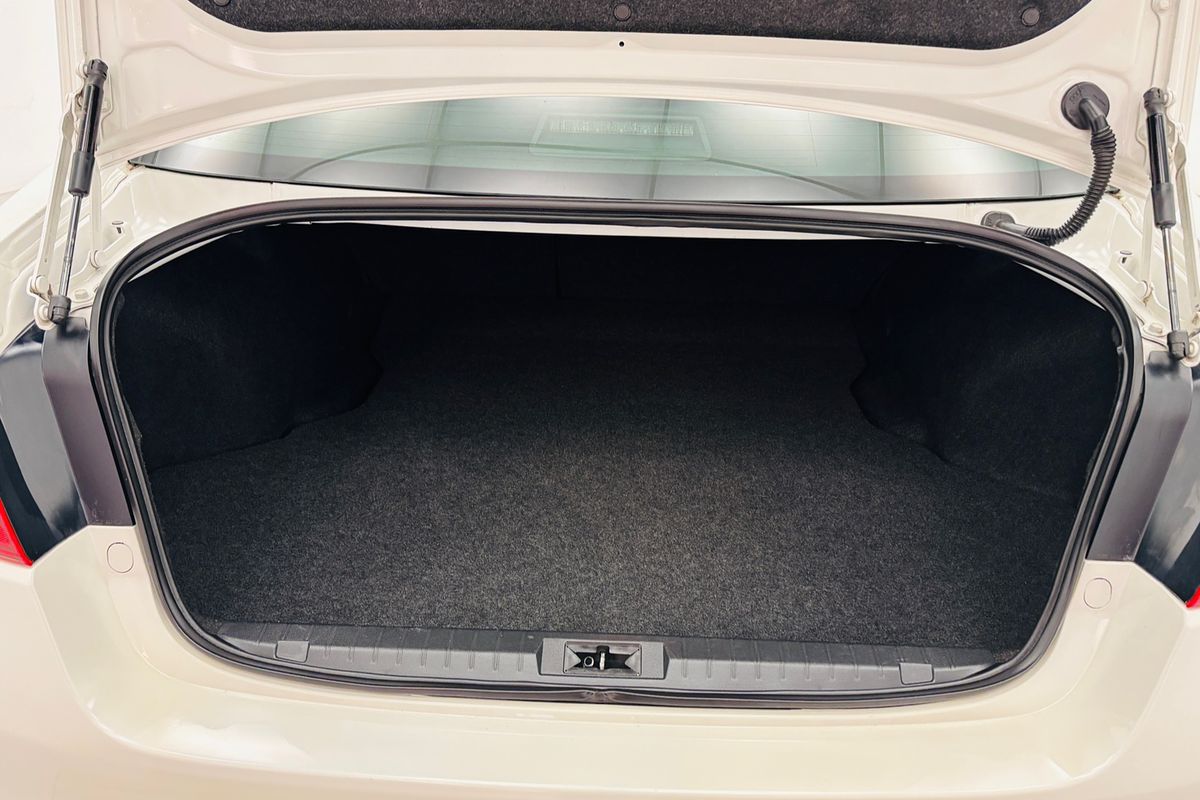 2016 SUBARU LIBERTY 2.5i CONTINUOUS VARIABLE 4D SEDAN 4CYL