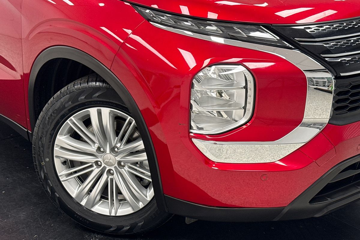 2021 Mitsubishi Outlander ES ZM