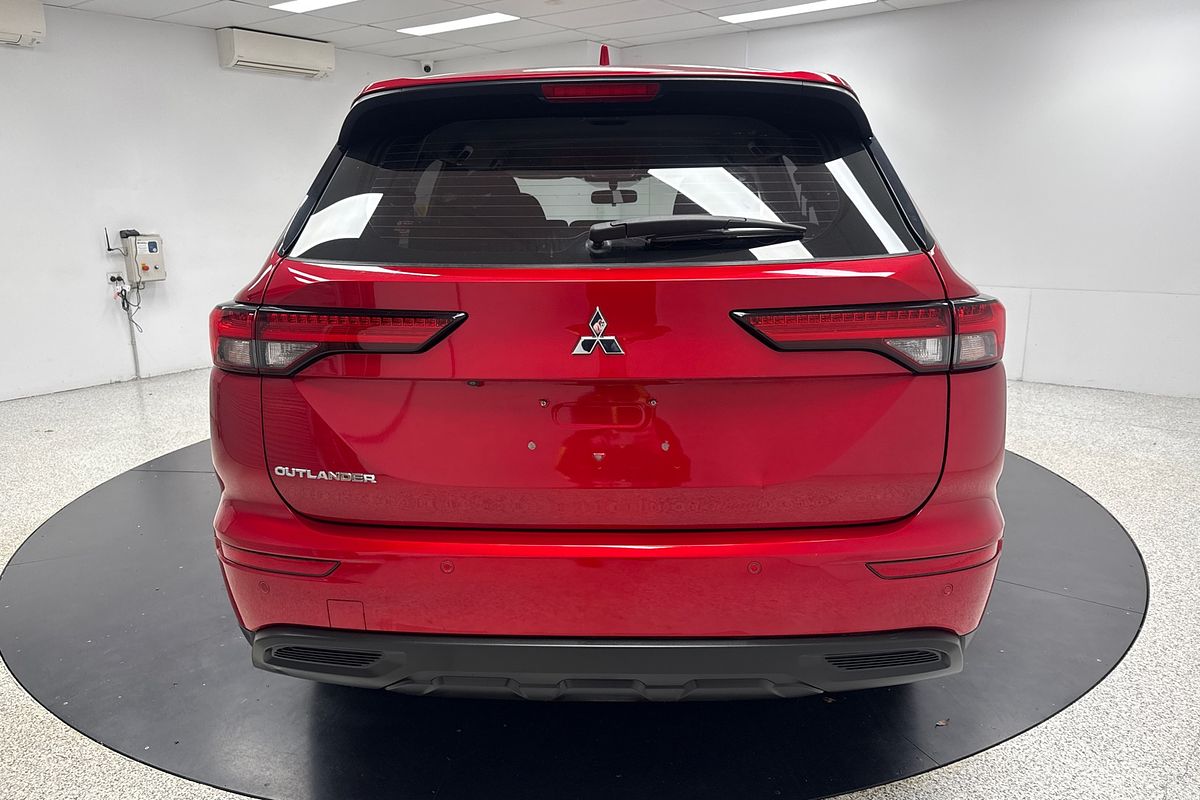 2021 Mitsubishi Outlander ES ZM