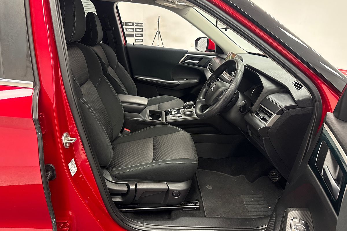 2021 Mitsubishi Outlander ES ZM