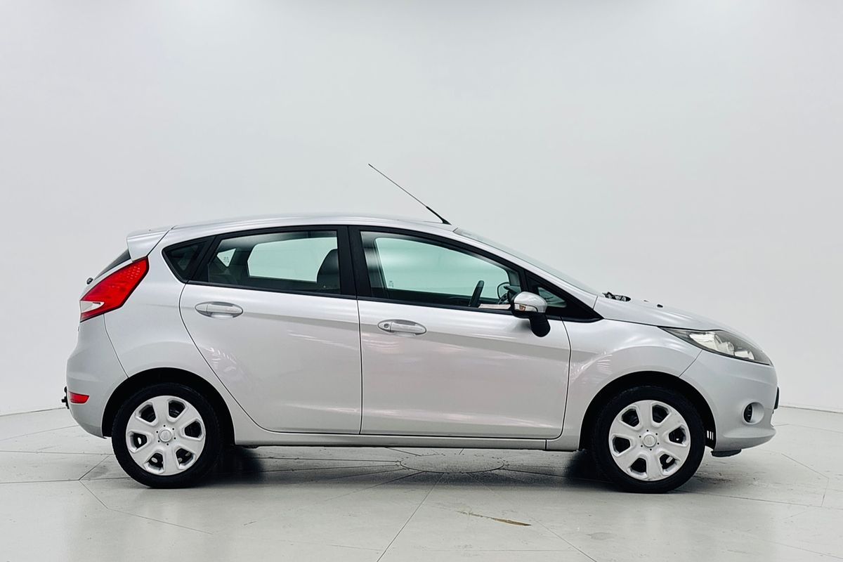 2012 Ford FIESTA CL 6 SP AUTOMATIC 5D HATCHBACK 4CYL 