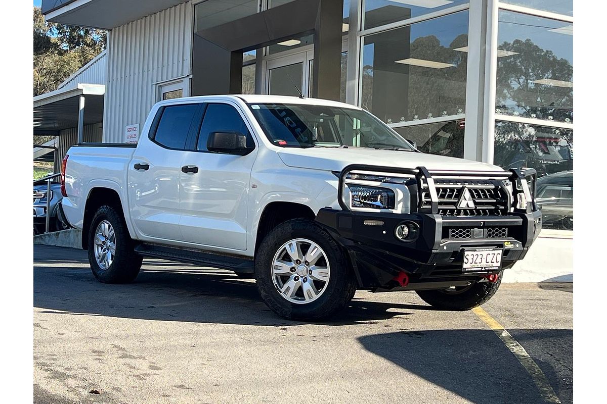 2024 Mitsubishi Triton GLX+ MV 4X4
