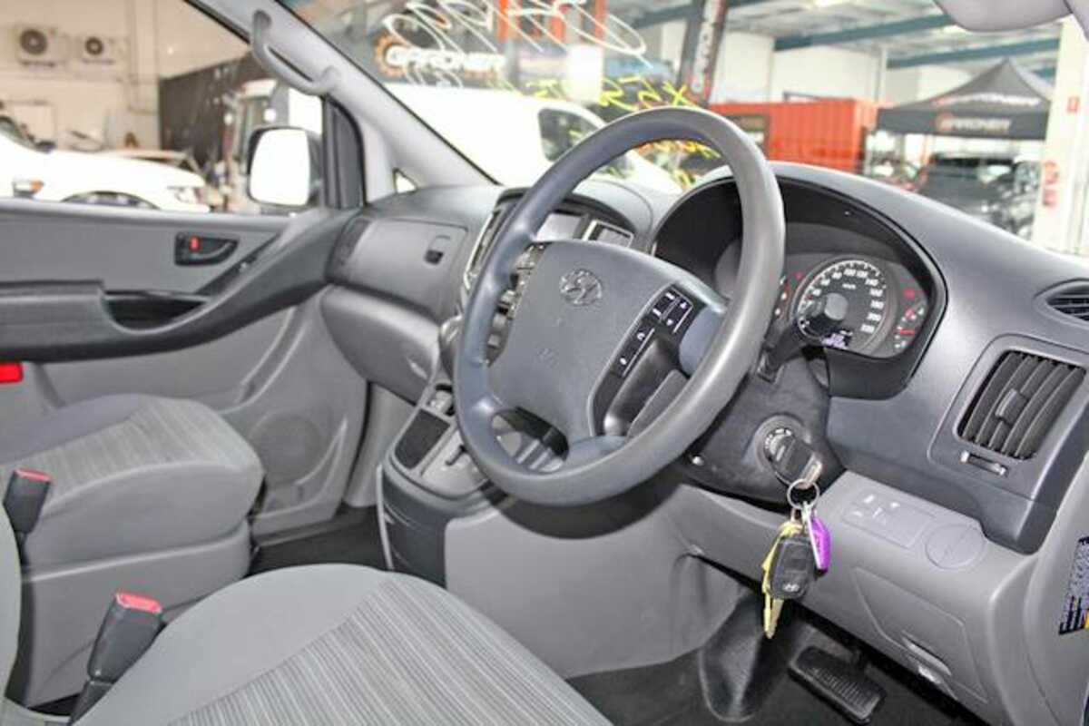 2019 Hyundai iLoad  TQ4