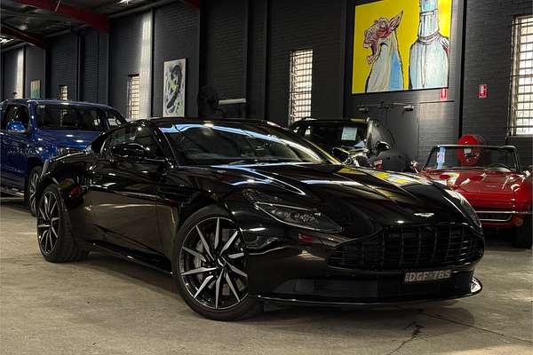 2021 Aston Martin DB11