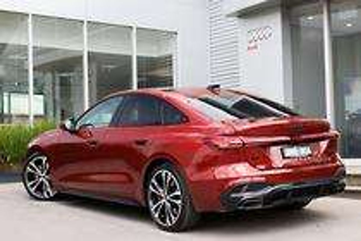 2025 Audi A5 e-hybrid S-Line B10