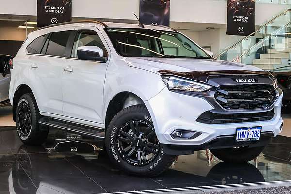 2023 Isuzu MU-X LS-T