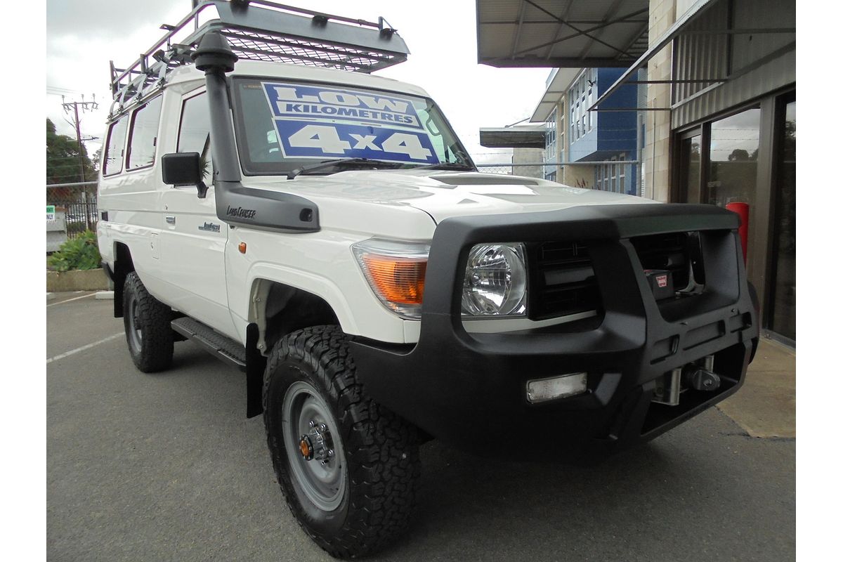 2014 Toyota Landcruiser Workmate Troopcarrier VDJ78R