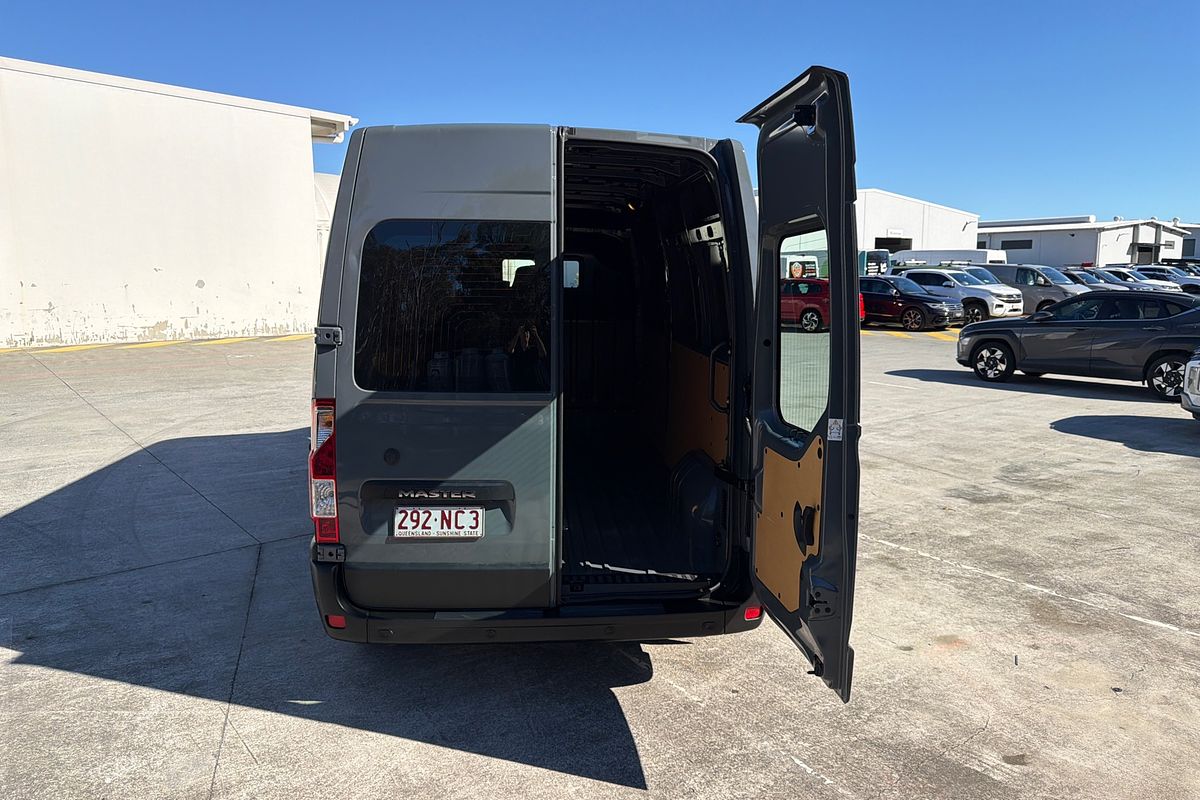 2024 Renault Master Pro 110kW X62 Phase 2 LWB Mid Roof