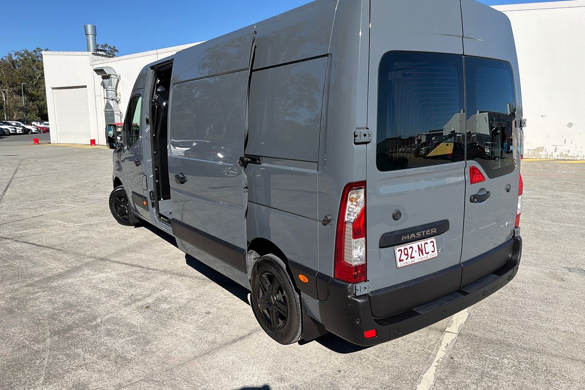 2024 Renault Master Pro 110kW X62 Phase 2 LWB Mid Roof
