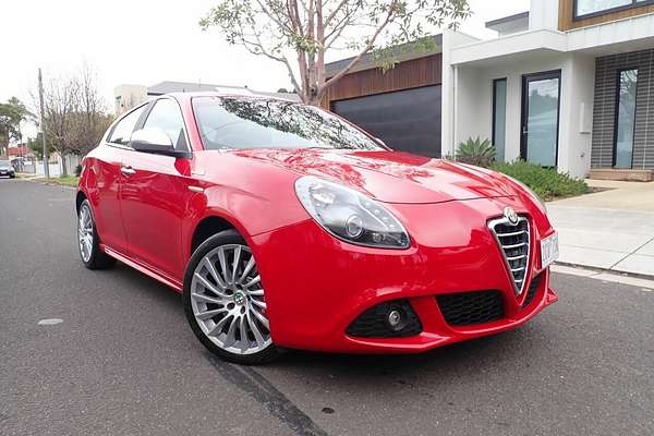 2013 Alfa Romeo Giulietta Distinctive Series 0