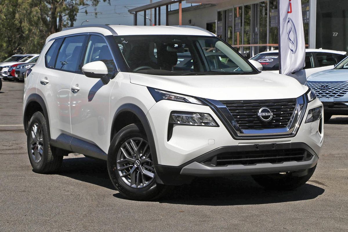 2025 Nissan X-TRAIL ST T33