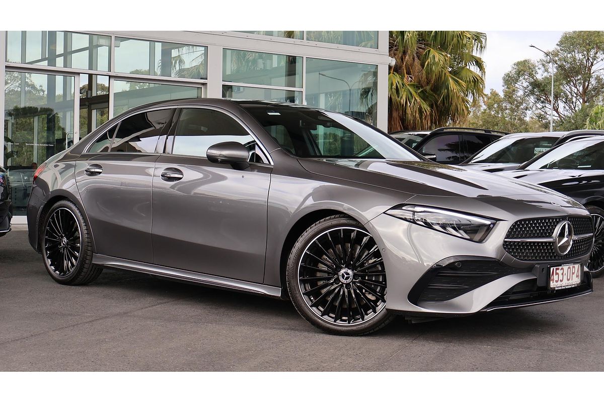2025 Mercedes-Benz A-Class A250 V177