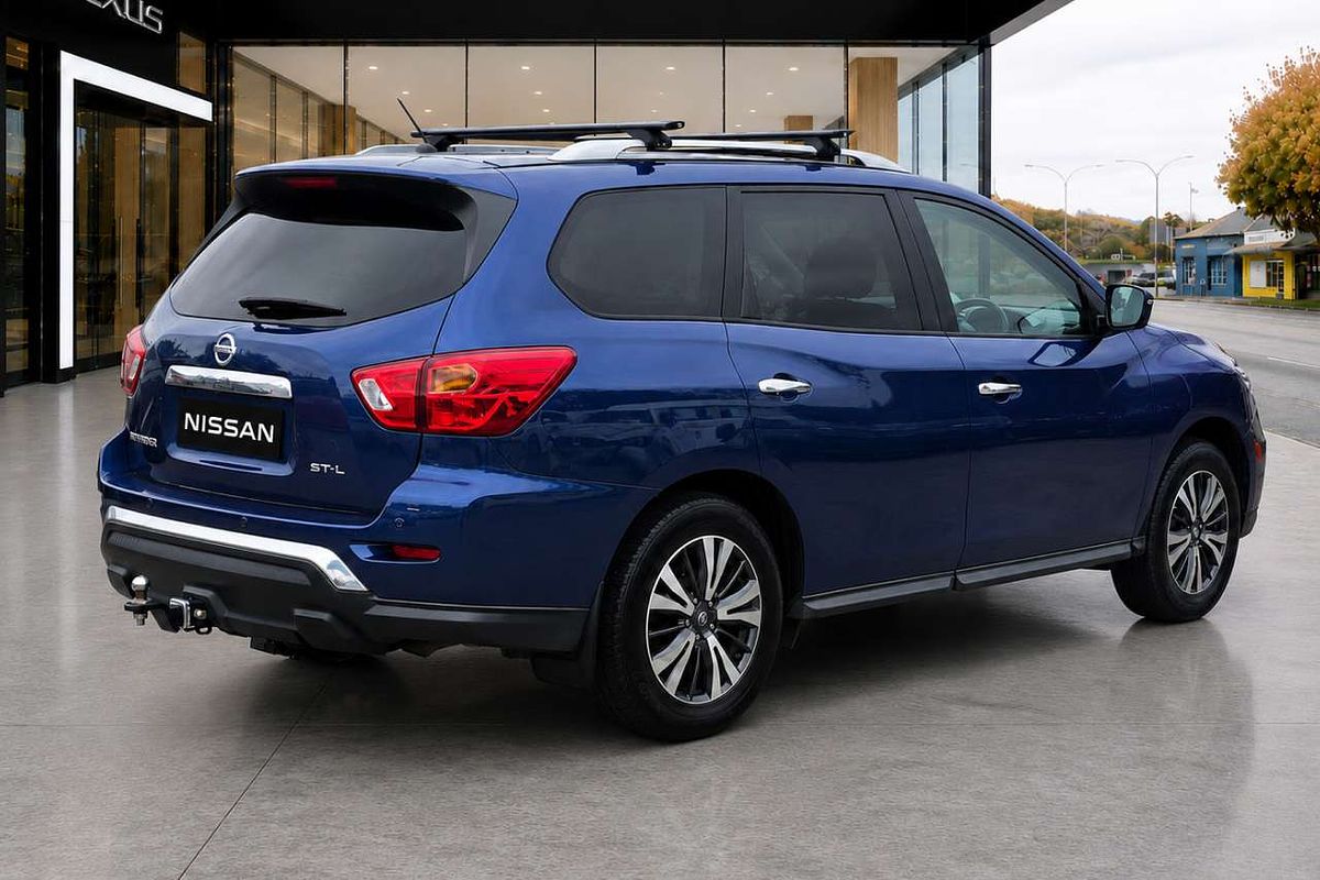 2017 Nissan Pathfinder ST-L R52 Series II