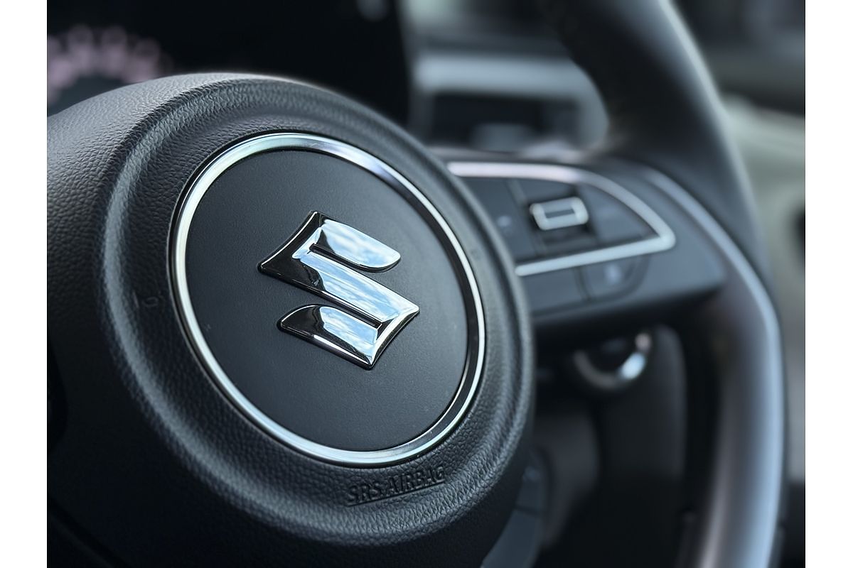 2024 Suzuki Swift Hybrid GLX UZ