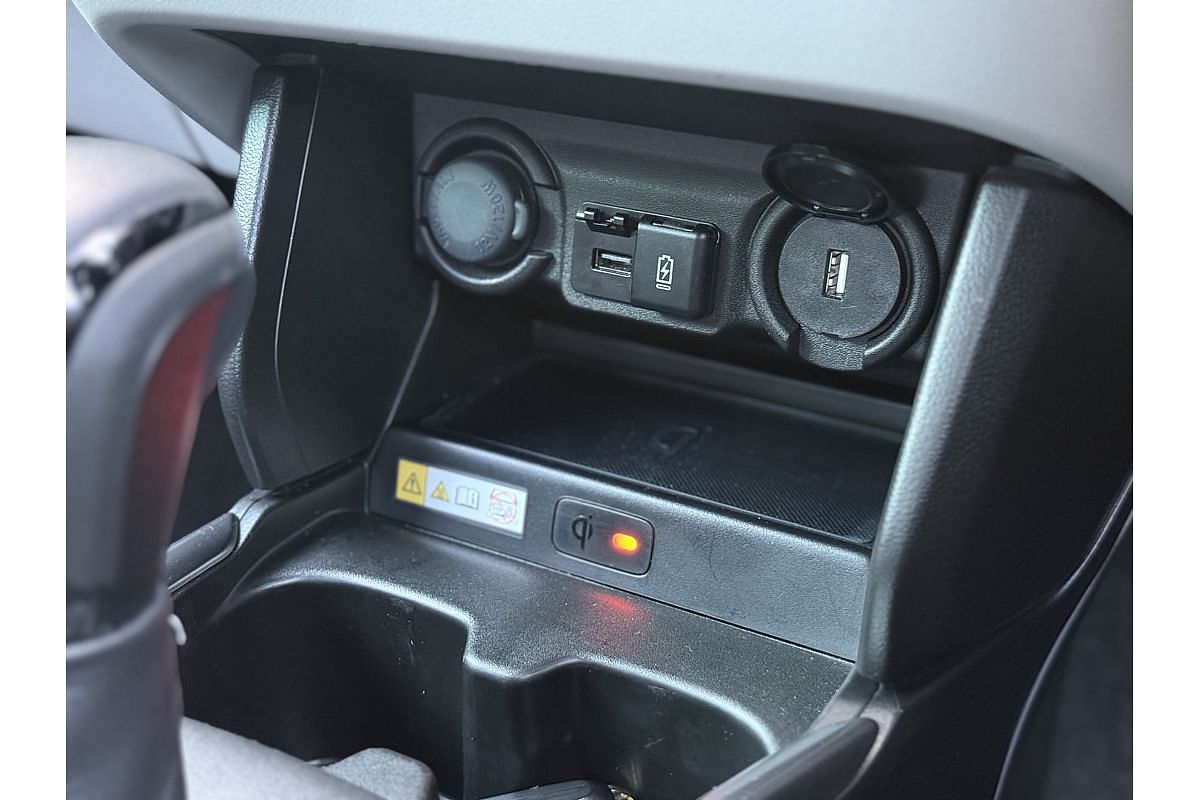 2024 Suzuki Swift Hybrid GLX UZ