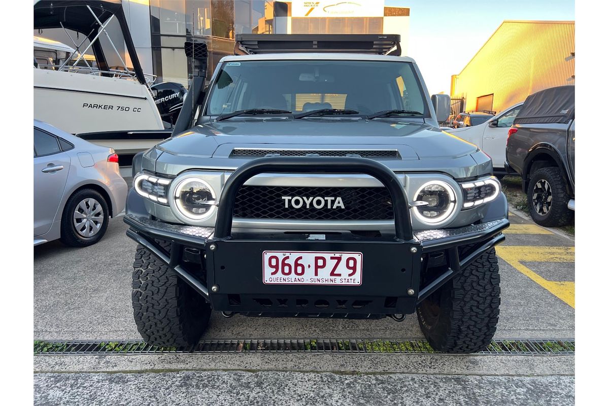 2011 Toyota FJ Cruiser GSJ15R
