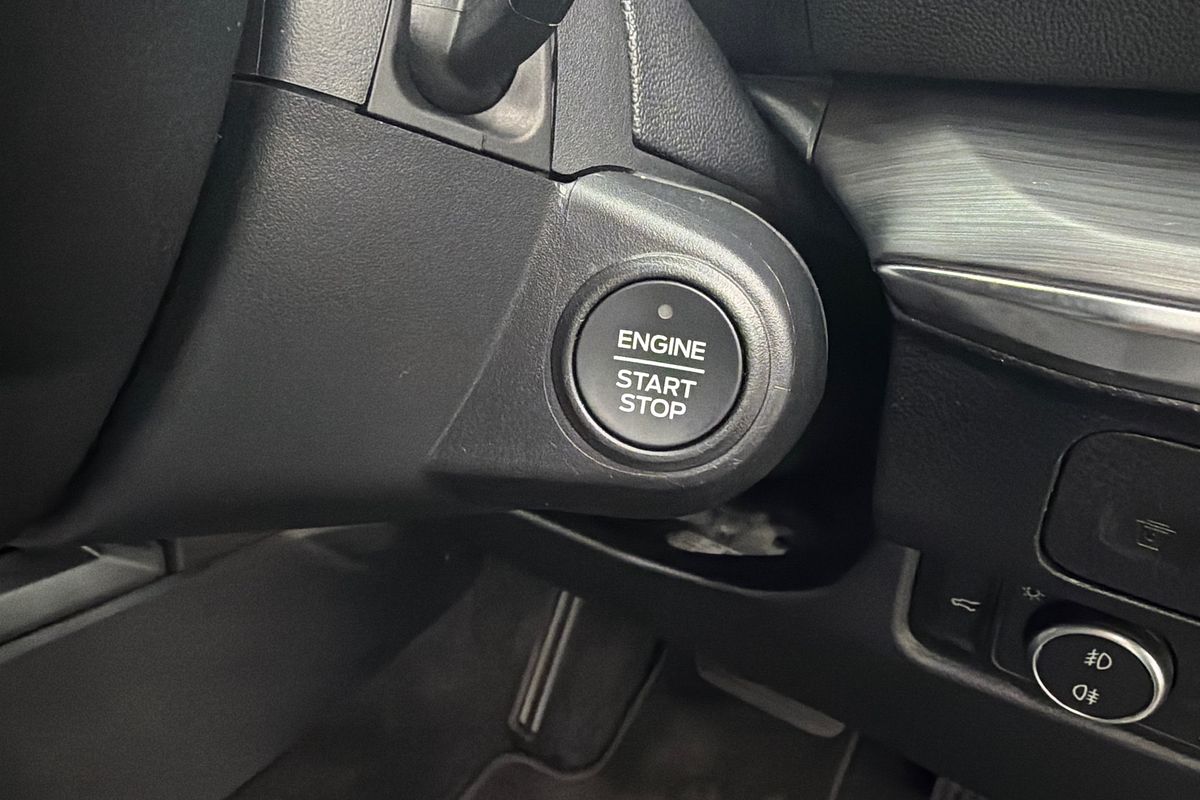 2025 Ford Everest Sport 2.0L